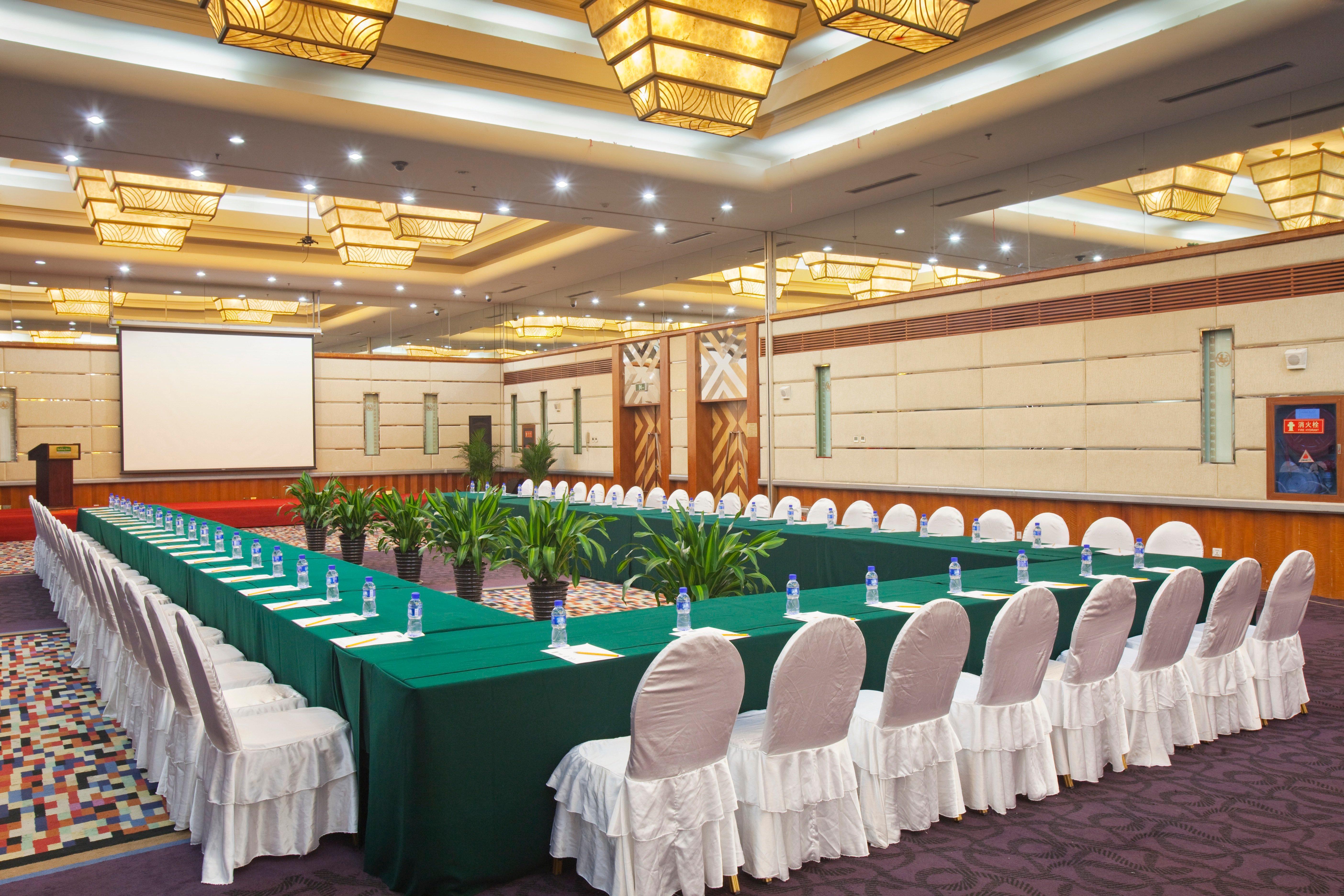 Holiday Inn Hohhot, An Ihg Hotel Exterior photo